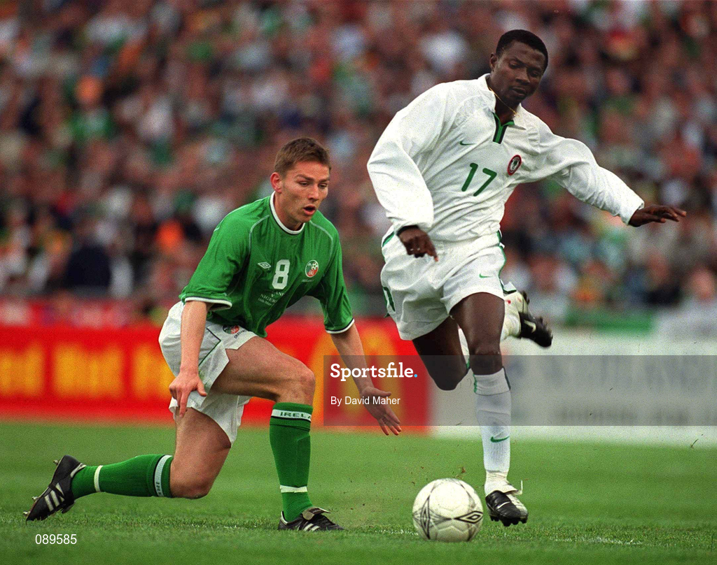 16 May 2002; Julius Aghahowa of Nigeria in action against Republic of Ireland's Matt Holland during the International Friendly match between Republic of Ireland and Nigeria at Lansdowne Road in Dublin. Photo by David Maher/Sportsfile