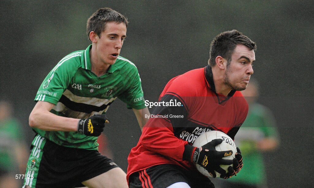 23 November 2011; David O'Brien, Colaiste an Spioraid Naoimh, in action against Ian Lucey, Colaiste Chríost Rí. Corn Ui Mhuiri Senior 'A' Football Championship, Colaiste an Spioraid Naoimh v Colaiste Chríost Rí, Ballincollig GAA Club, Co. Cork. Picture credit: Diarmuid Greene / SPORTSFILE