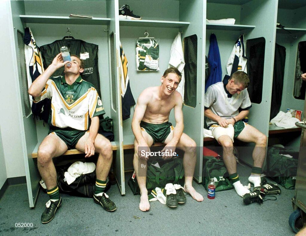 1 October 1999; John McDermott, Trevor Giles and Séan og de Paor pictured in the dressing room after the game. Ireland v Australia, 2nd Test, Football Park, Adelaide, Australia. Picture credit; Ray McManus / SPORTSFILE