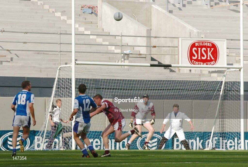 18 July 2004; Chris Conway, Laois captain, scores his sides equalizing point during the closing stages of the game. Bank of Ireland Leinster Senior Football Championship Final, Laois v Westmeath, Croke Park, Dublin. Picture credit; David Maher / SPORTSFILE
