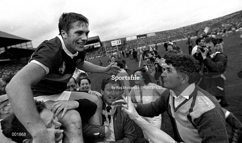 22 September 1985; Kerry captain Paidi O'Se is held aloft alongside manager Mick O'Dwyer, right, after victory over Dublin in the All-Ireland Football Final match between Kerry and Dublin at Croke Park, Dublin. Photo by Ray McManus/Sportsfile