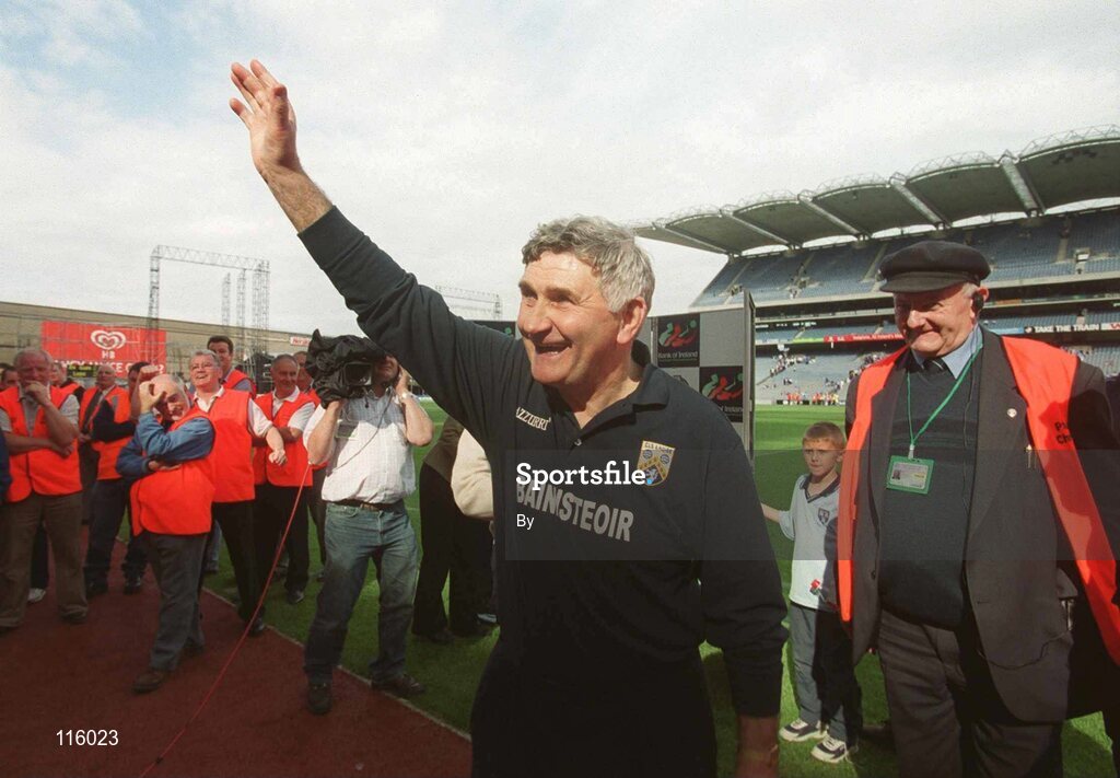 15 June 2003; Laois manager Mick O'Dwyer celebrates at the end of the game. Bank of Ireland Leinster Senior Football Championship, Dublin v Laois, Croke Park, Dublin. Picture credit;  Damien Eagers / SPORTSFILE