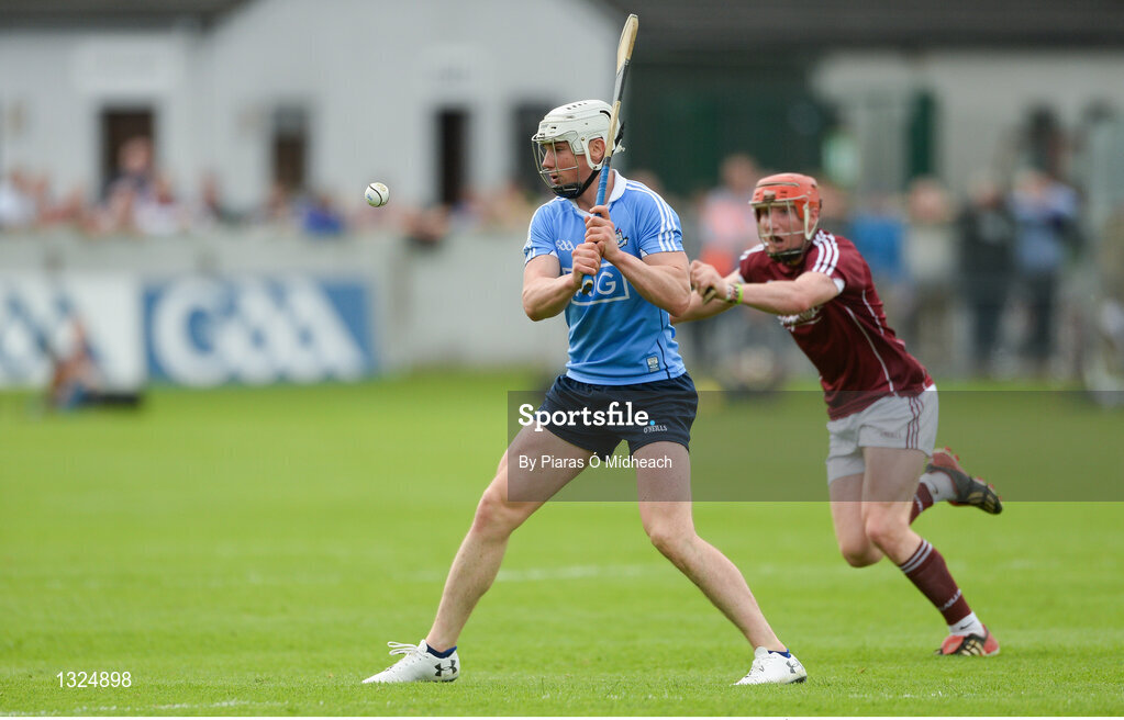 28 May 2017; Liam Rushe of Dublin in action against Conor Whelan of Galway during the Leinster GAA Hurling Senior Championship Quarter-Final match between Galway and Dublin at O'Connor Park, in Tullamore, Co. Offaly.  Photo by Piaras Ó Mídheach/Sportsfile