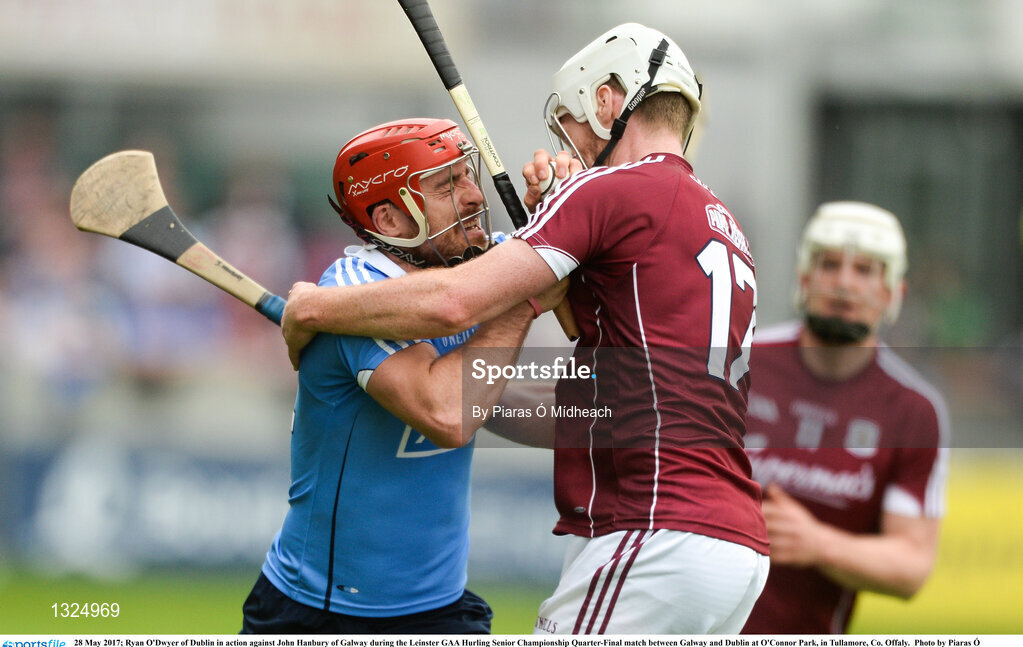 28 May 2017; Ryan O'Dwyer of Dublin in action against John Hanbury of Galway during the Leinster GAA Hurling Senior Championship Quarter-Final match between Galway and Dublin at O'Connor Park, in Tullamore, Co. Offaly.  Photo by Piaras Ó Mídheach/Sportsfile