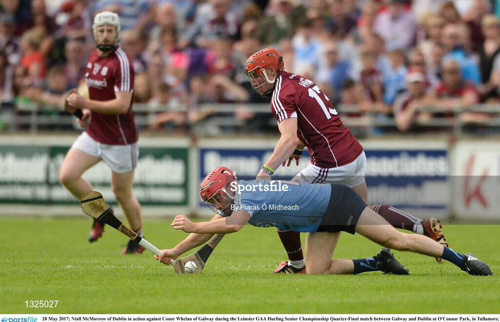 28 May 2017; Niall McMorrow of Dublin in action against Conor Whelan of Galway during the Leinster GAA Hurling Senior Championship Quarter-Final match between Galway and Dublin at O'Connor Park, in Tullamore, Co. Offaly.  Photo by Piaras Ó Mídheach/Sportsfile