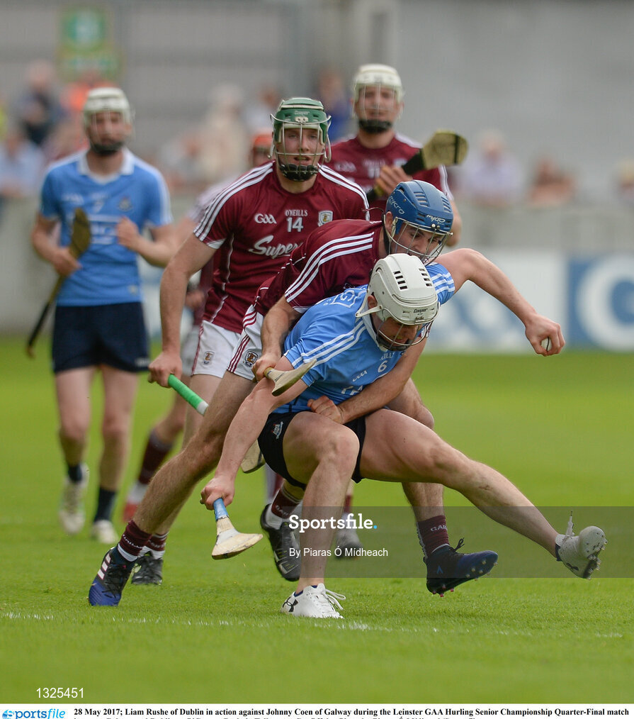 28 May 2017; Liam Rushe of Dublin in action against Johnny Coen of Galway during the Leinster GAA Hurling Senior Championship Quarter-Final match between Galway and Dublin at O'Connor Park, in Tullamore, Co. Offaly.  Photo by Piaras Ó Mídheach/Sportsfile