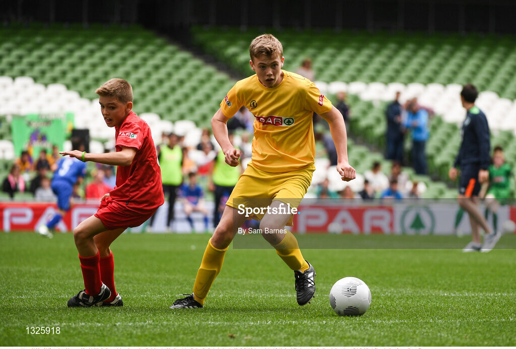 31 May 2017; Andrew Murray of Dooish NS, Co Donegal, in action against Zach Lynch of Scoil an Athar Tadhg, Co Cork, during the SPAR FAI Primary School 5s National Finals at Aviva Stadium, in Lansdowne Rd, Dublin 4. Photo by Sam Barnes/Sportsfile