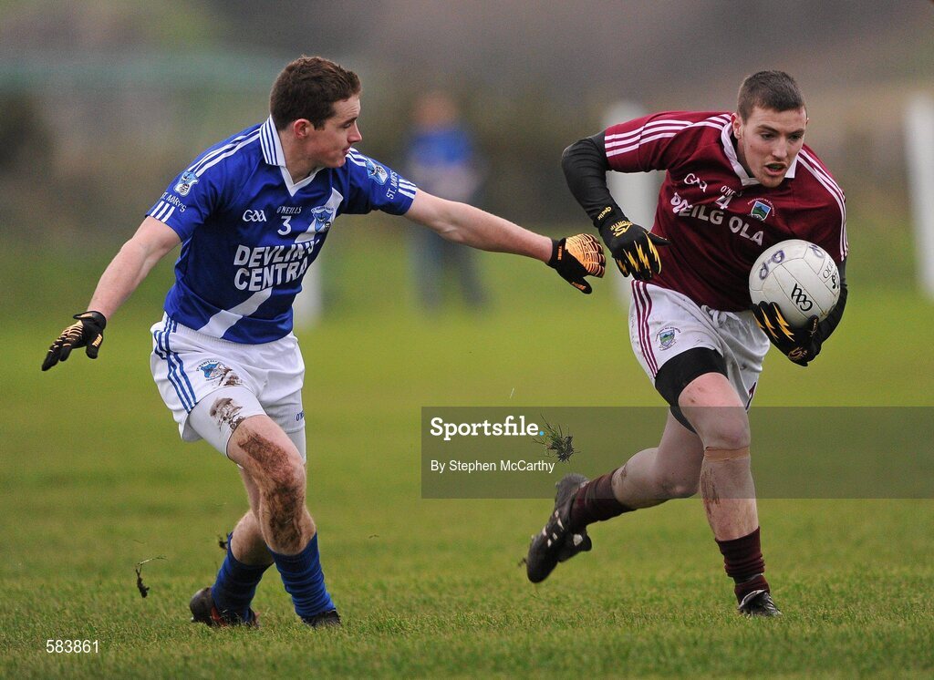 24 December 2011; Niall O'Shea, Dromid Pearses, in action against Brian Curran, St. Mary's. South Kerry Senior Football Championship Final, St. Mary's v Dromid Pearses, Waterville Sportsfield, Waterville, Co. Kerry. Picture credit: Stephen McCarthy / SPORTSFILE