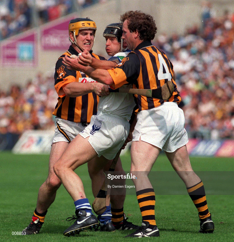 16 August 1998; Billy O'Sullivan of Waterford in action against Canice Brennan, left, and Willie O'Connor of Kilkenny during the Guinness All-Ireland Senior Hurling Championship Semi-Final match between Kilkenny and Waterford at Croke Park in Dublin. Photo by Damien Eagers/Sportsfile