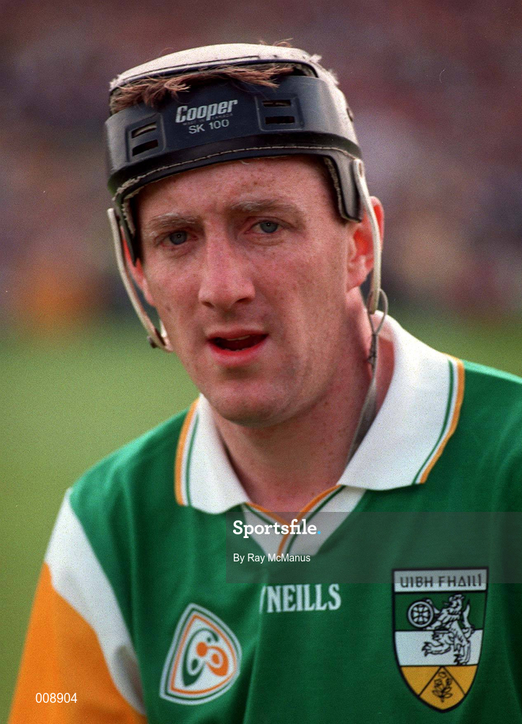 29 August 1998; Brian Whelahan of Offaly before the Guinness All-Ireland Senior Hurling Championship Semi-Final Refixture match between Clare and Offaly at Semple Stadium in Thurles, Tipperary. Photo by Ray McManus/Sportsfile