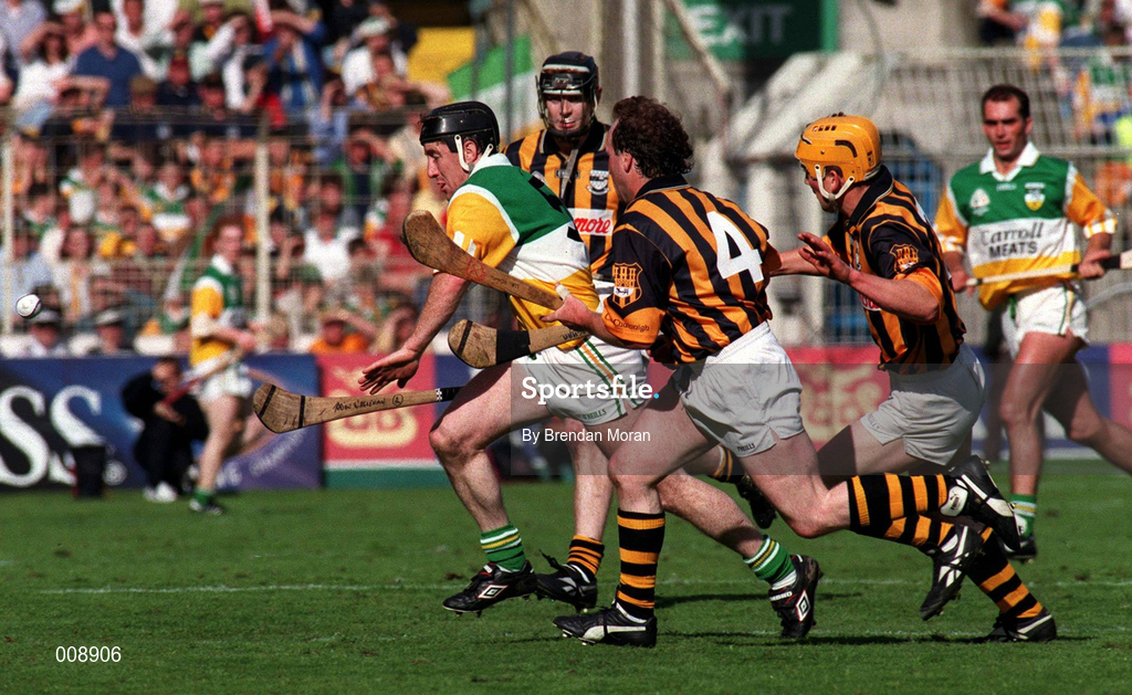 13 September 1998; Brian Whelahan of Offaly in action against Kilkenny players Willie O'Connor, 4, and Liam Keoghan, right, as Peter Barry looks on, during the Guinness All-Ireland Senior Hurling Championship Final match between Kilkenny and Offaly at Croke Park in Dublin. Photo by Ray McManus/Sportsfile