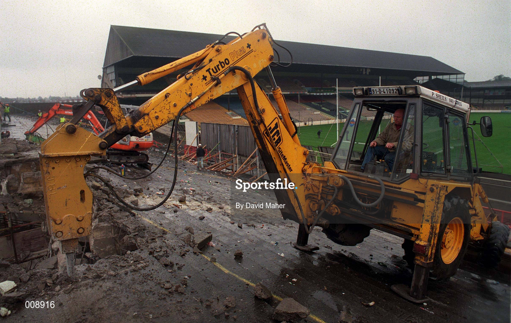 30 September 1998; Construction workers begin to demolish the canal end at Croke park prior to the start of Phase 2 of the redevoplement of Croke Park. Photo by David Maher/Sportsfile