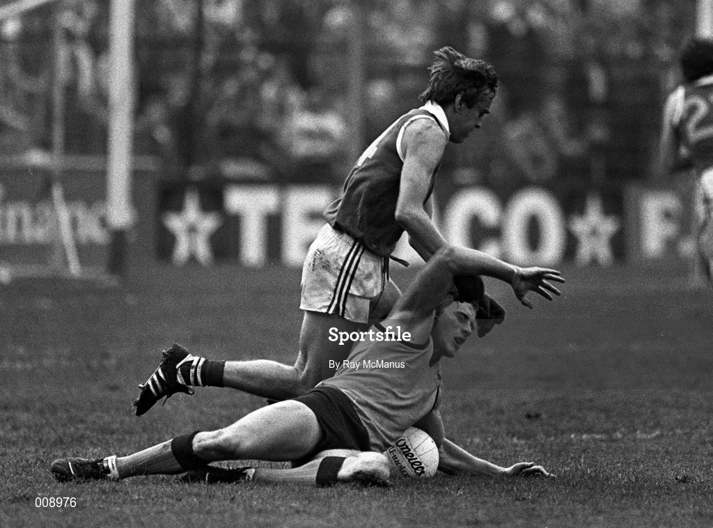 1 November 1987; Richard Osbourne of Australia in action against Ger Lynch of Ireland during the International Rules Series Third Test match between Ireland and Australia at Croke Park in Dublin. Photo by Ray McManus/Sportsfile