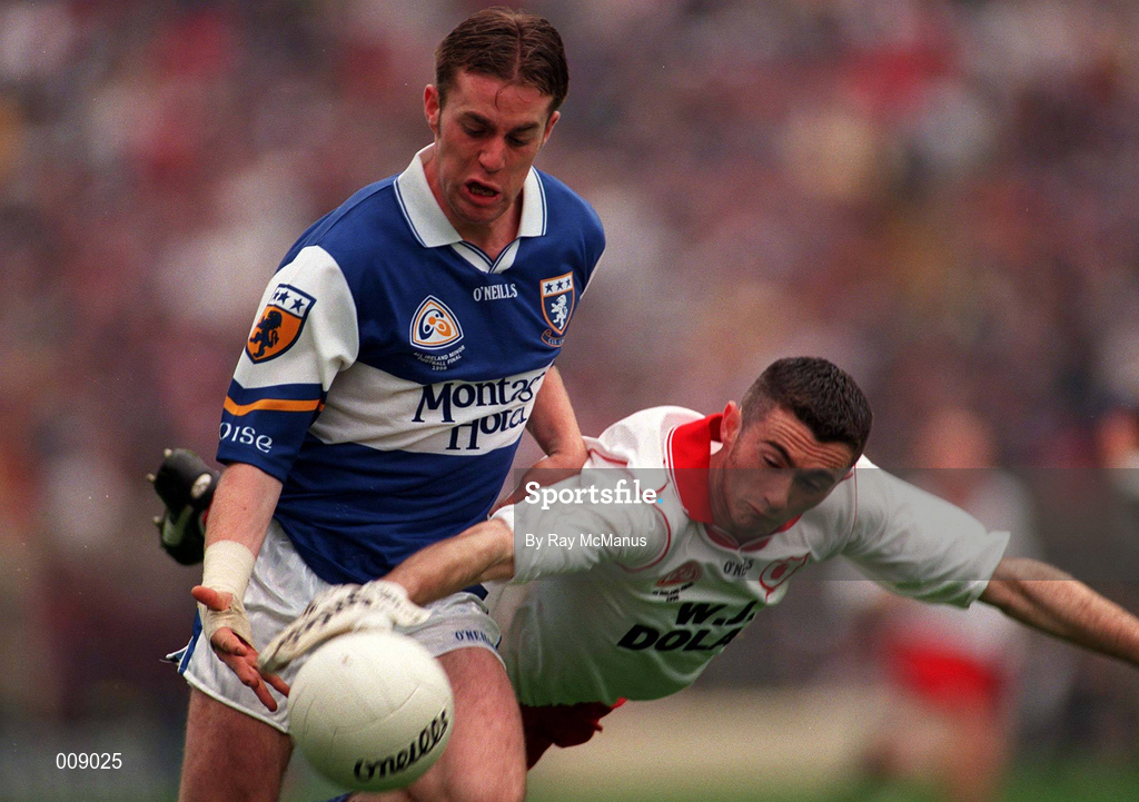 27 September 1998; Kieran Kelly of Laois in action against Darren O'Hanlon of Tyrone during the All-Ireland Minor Football Championship Final between Laois and Tyrone at Croke Park in Dublin. Photo by Ray McManus/Sportsfile