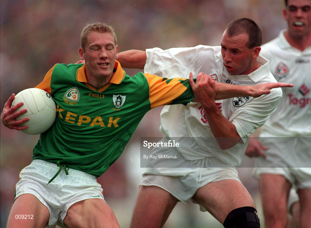 2 August 1998; Graham Geraghty of Meath in action against Glenn Ryan of Kildare during the Bank of Ireland Leinster Senior Football Championship Final match between Kildare and Meath at Croke Park in Dublin. Photo by Ray McManus/Sportsfile