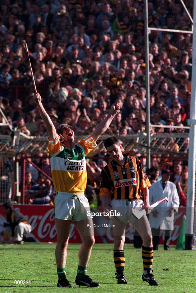 13 September 1998; Offaly captain Hubert Rigney celebrates victory at the final whistle while Seán Ryan Kilkenny looks on after during the Guinness All-Ireland Senior Hurling Championship Final match between Kilkenny and Offaly at Croke Park in Dublin. Photo by David Maher/Sportsfile