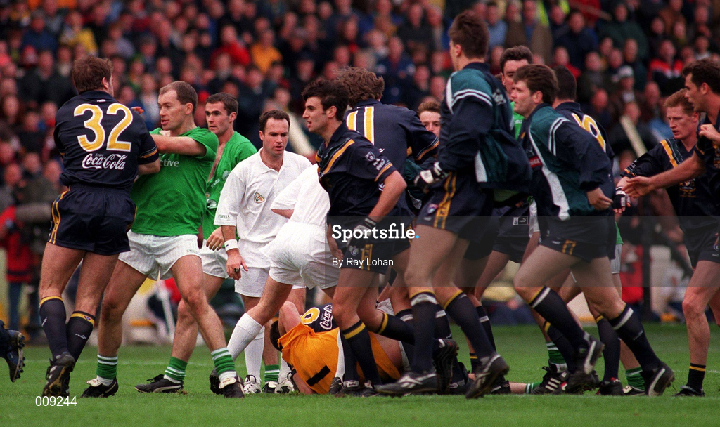 11 October 1998; Players from both sides in a tussle at the end of the third quarter during the International Rules Series First Test match between Ireland and Australia at Croke Park in Dublin. Photo by Ray Lohan/Sportsfile