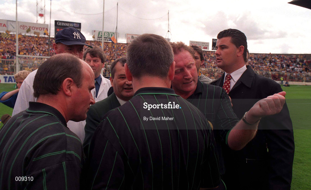 22 August 1998; Referee Jimmy Cooney checks his watch at the end of the match after he blew the full-time whistle early at Guinness All-Ireland Hurling All-Ireland Senior Championship Semi-Final Replay match between Clare and Offaly at Croke Park in Dublin. Photo by David Maher/Sportsfile
