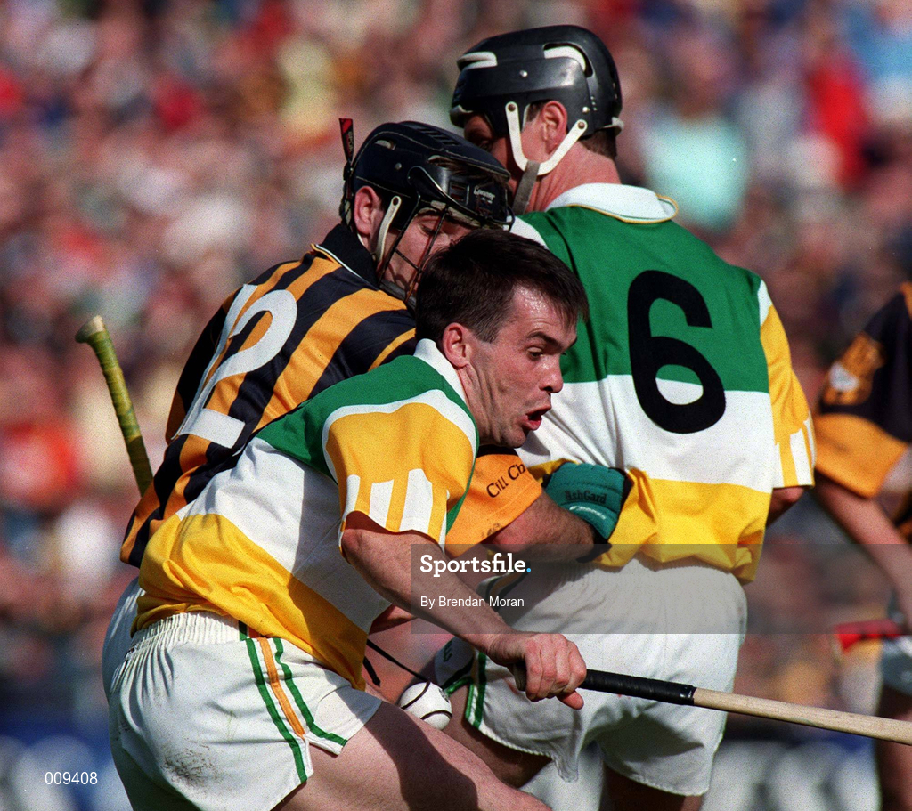 13 September 1998; Johnny Pilkington of Offaly in action against DJ Carey of Kilkenny during the Guinness All-Ireland Senior Hurling Championship Final match between Kilkenny and Offaly at Croke Park in Dublin. Photo by Brendan Moran/Sportsfile