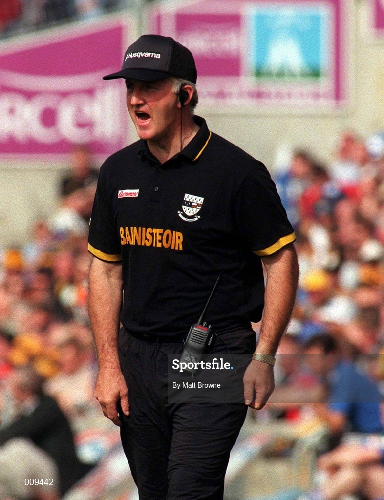 16 August 1998; Kilkenny manager Kevin Fennelly during the Guinness All-Ireland Senior Hurling Championship Semi-Final match between Kilkenny and Waterford at Croke Park in Dublin. Photo by Damien Eagers/Sportsfile