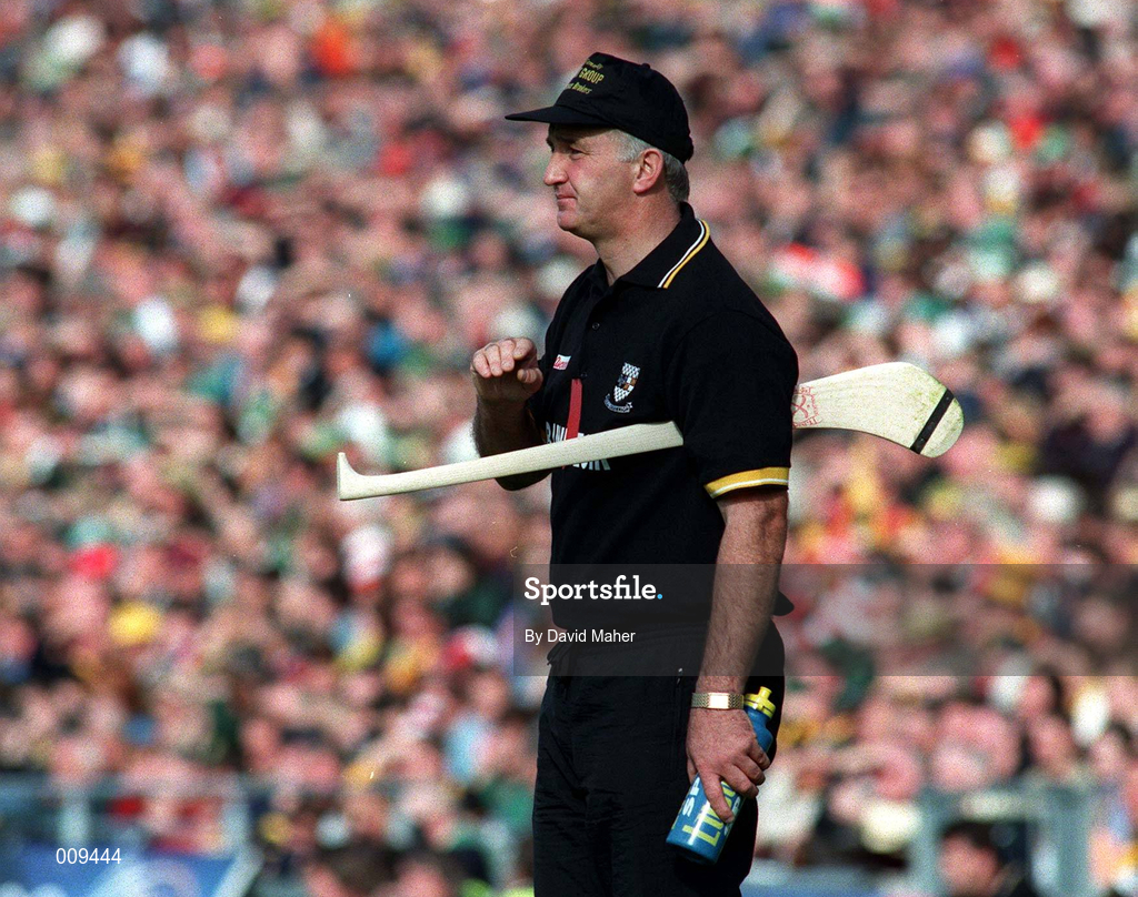 13 September 1998; Kilkenny Manager Kevin Fennelly during the Guinness All-Ireland Senior Hurling Championship Final match between Kilkenny and Offaly at Croke Park in Dublin. Photo by David Maher/Sportsfile