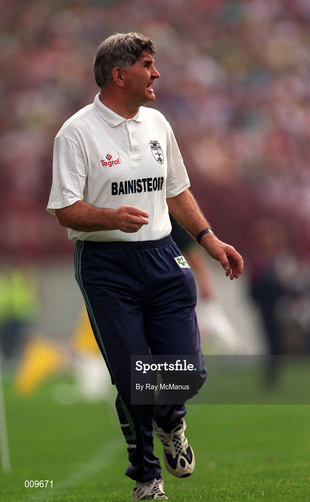 30 August 1998; Kildare manager Mick O'Dwyer during the Bank of Ireland All-Ireland Senior Football Championship Semi-Final match between Kerry and Kildare at Croke Park in Dublin. Photo by Ray McManus/Sportsfile