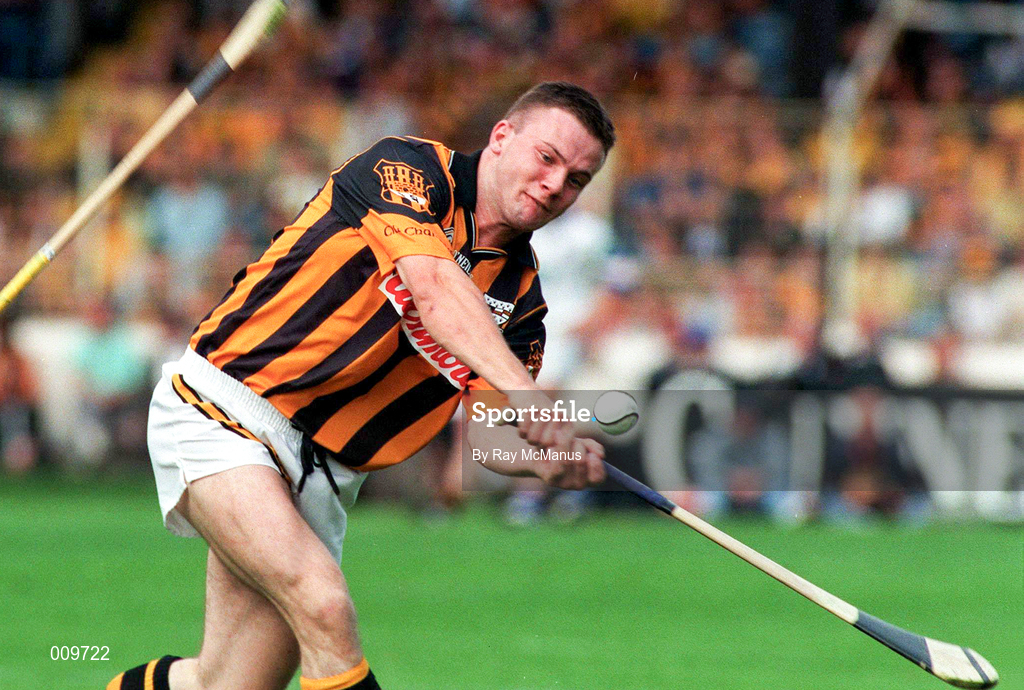 16 August 1998; Niall Moloney of Kilkenny during the Guinness All-Ireland Senior Hurling Championship Semi-Final match between Kilkenny and Waterford at Croke Park in Dublin. Photo by Ray McManus/Sportsfile