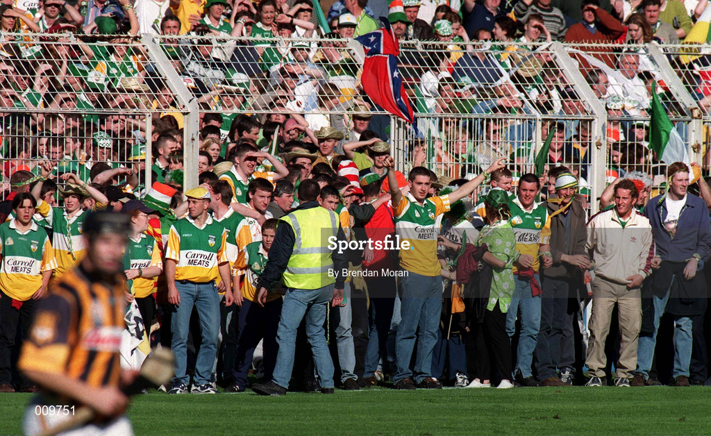 13 September 1998; Offaly fans about to invade the pitch at the final whistle during the Guinness All-Ireland Senior Hurling Championship Final match between Kilkenny and Offaly at Croke Park in Dublin. Photo by Brendan Moran/Sportsfile