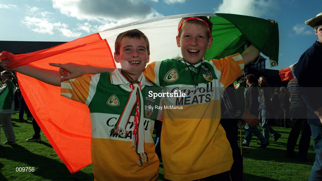 13 September 1998; Offaly fans celebrate during the Guinness All-Ireland Senior Hurling Championship Final match between Kilkenny and Offaly at Croke Park in Dublin. Photo by Ray McManus/Sportsfile