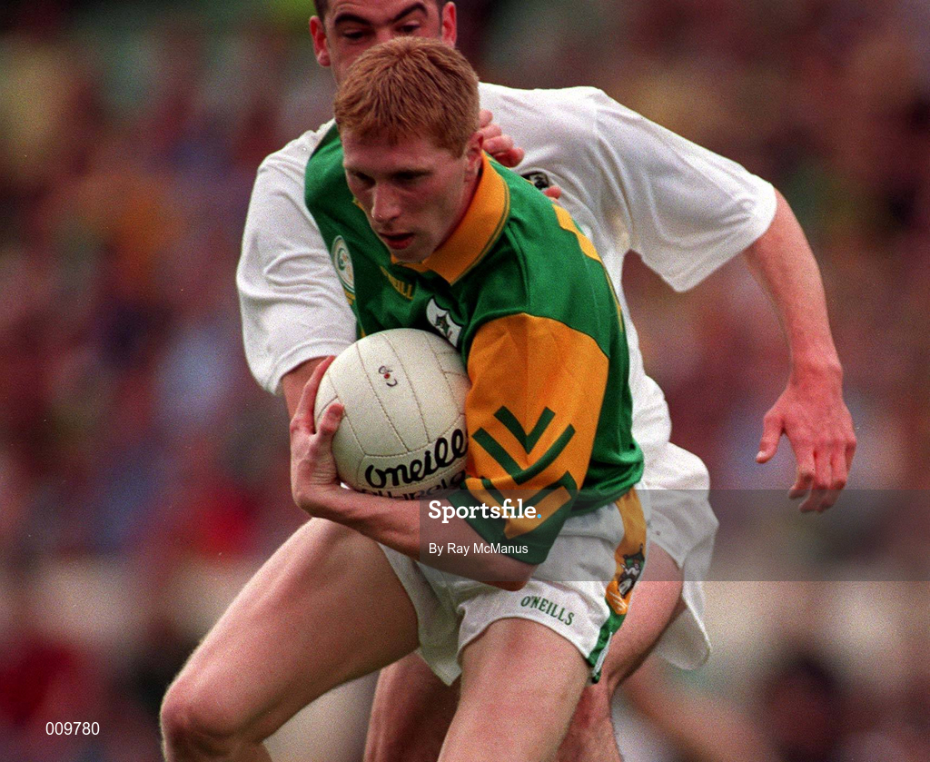 2 August 1998; Raymond Magee of Meath in action against Dermot Earley of Kildare during the Bank of Ireland Leinster Senior Football Championship Final match between Kildare and Meath at Croke Park in Dublin. Photo by Ray McManus/Sportsfile