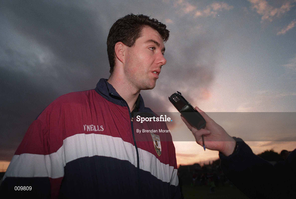 16 September 1998; Seán Ó Domhnaill being interviewed by a journalist at a Galway senior football squad training session at Tuam Stadium in Tuam, Galway. Photo by Brendan Moran/Sportsfile