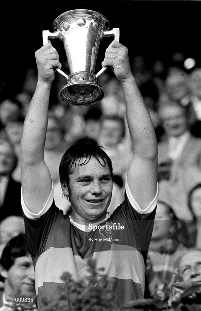 21 July 1985; Kerry captain Paidí Ó Sé lifts the cup after the Munster Senior Football Championship Final between Cork and Kerry at Páirc Uí Chaoimh in Cork. Photo by Ray McManus/Sportsfile