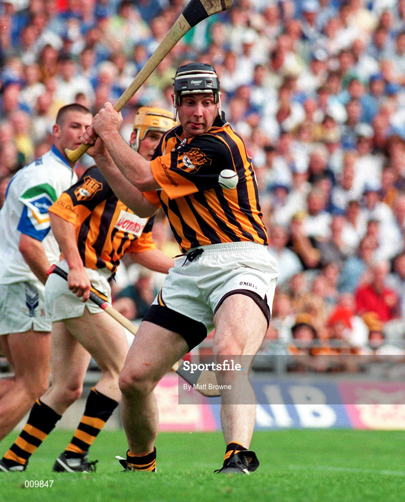 16 August 1998; Pat O'Neill of Kilkenny during the Guinness All-Ireland Senior Hurling Championship Semi-Final match between Kilkenny and Waterford at Croke Park in Dublin. Photo by Matt Browne/SPORTSFILE
