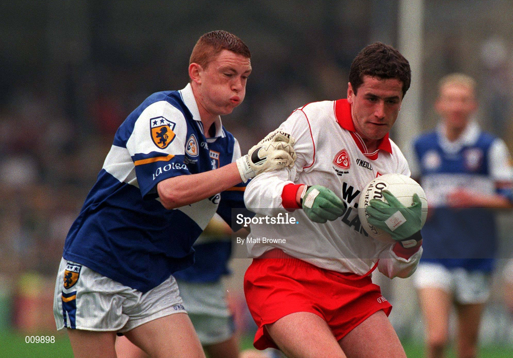 27 September 1998; Stephen O'Neill Tyrone in action against Brian McCormack of Laois during the All-Ireland Minor Football Championship Final between Laois and Tyrone at Croke Park in Dublin. Photo by Matt Browne/Sportsfile
