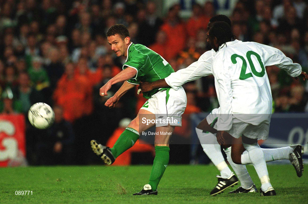 16 May 2002; Mark Kinsella of Republic of Ireland in action against Wilson Oruma of Nigeria during the International Friendly match between Republic of Ireland and Nigeria at Lansdowne Road in Dublin. Photo by David Maher/Sportsfile