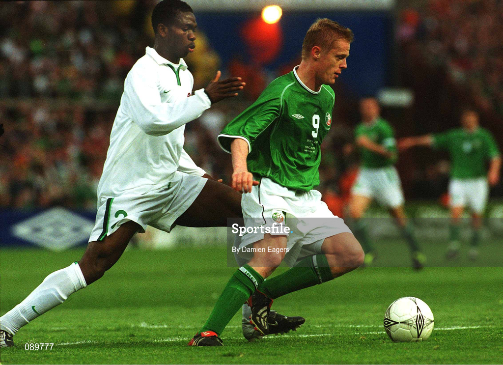 16 May 2002; Damien Duff of Republic of Ireland in action against Joseph Yobo of Nigeria during the International Friendly match between Republic of Ireland and Nigeria at Lansdowne Road in Dublin. Photo by Damien Eagers/Sportsfile
