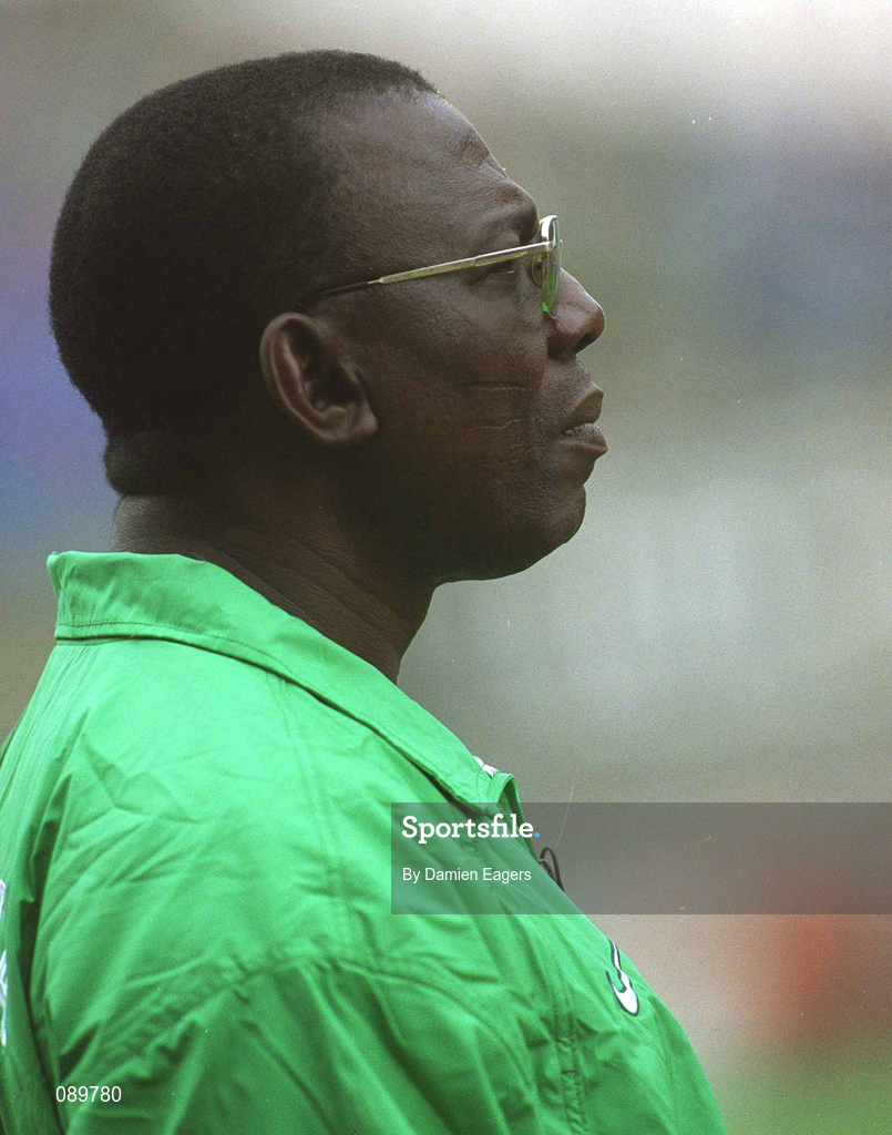 16 May 2002; Nigeria manager Festus Onigbinde during the International Friendly match between Republic of Ireland and Nigeria at Lansdowne Road in Dublin. Photo by Damien Eagers/Sportsfile