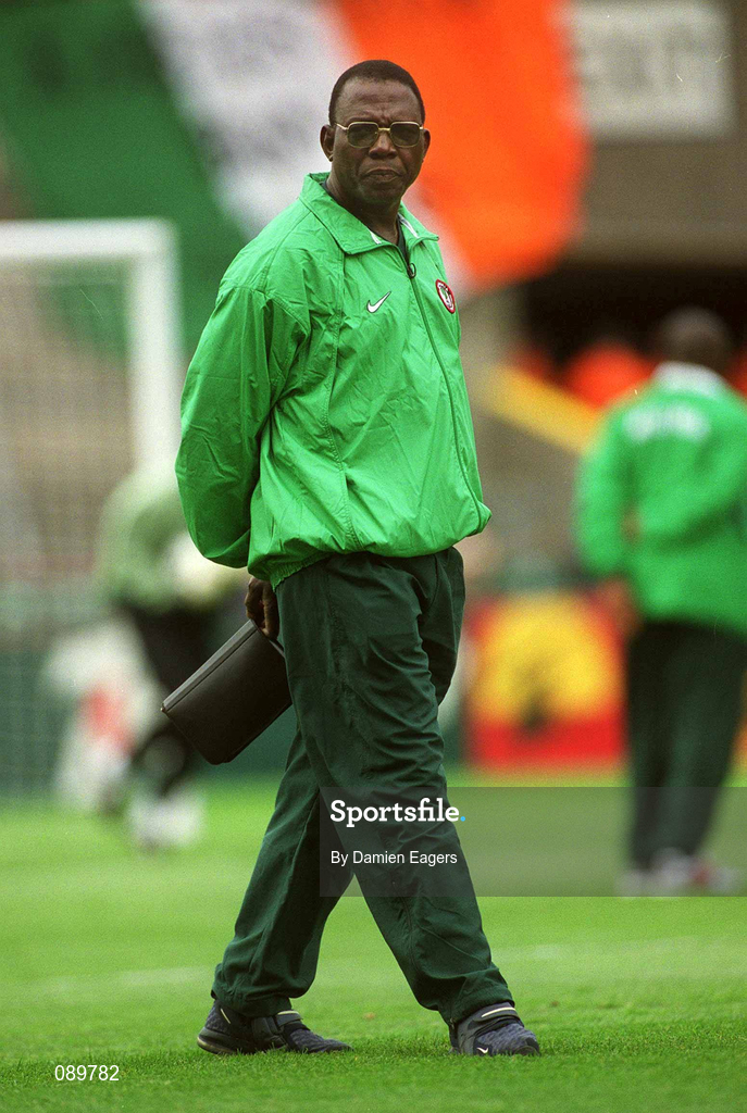 16 May 2002; Nigeria manager Festus Onigbinde during the International Friendly match between Republic of Ireland and Nigeria at Lansdowne Road in Dublin. Photo by Damien Eagers/Sportsfile