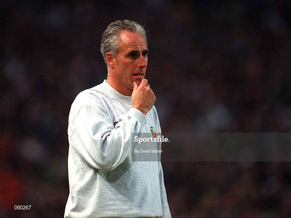 16 May 2002; Republic of Ireland manager Mick McCarthy during the International Friendly match between Republic of Ireland and Nigeria at Lansdowne Road in Dublin. Photo by David Maher/Sportsfile