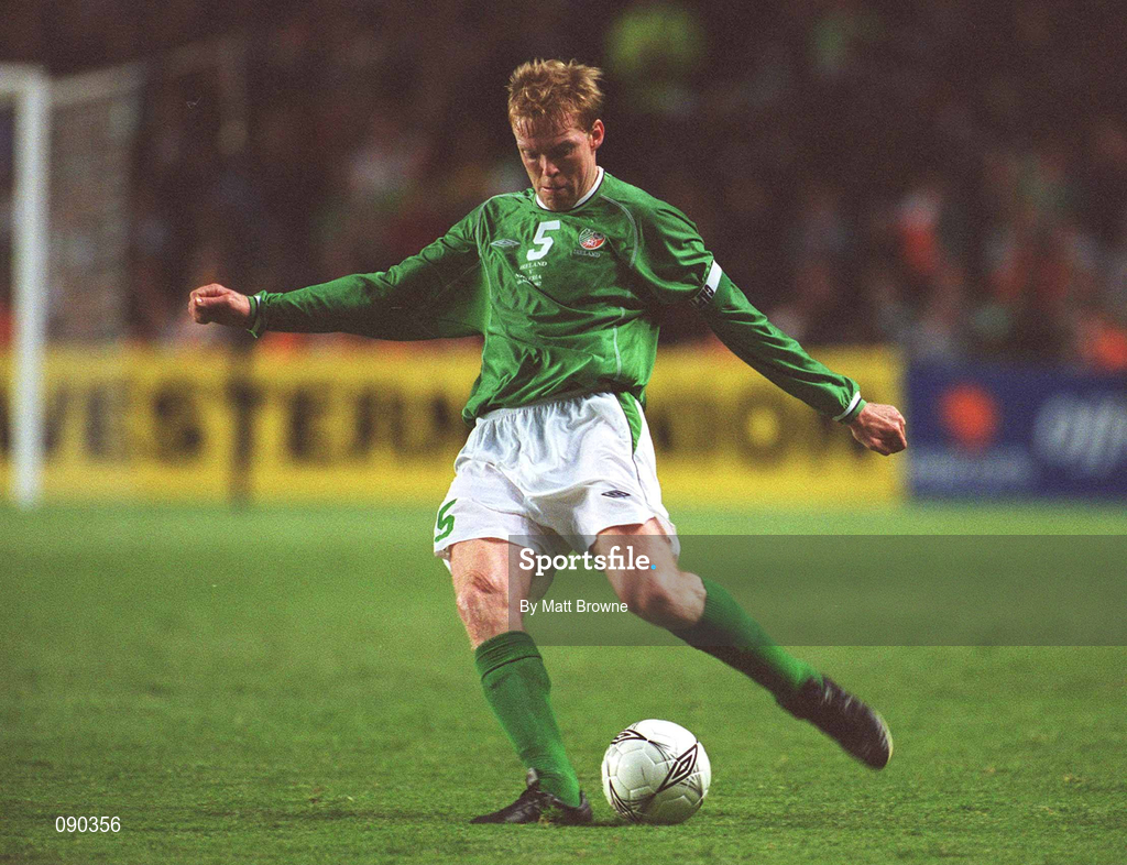 16 May 2002; Steve Staunton of Republic of Ireland during the International Friendly match between Republic of Ireland and Nigeria at Lansdowne Road in Dublin. Photo by Matt Browne/Sportsfile
