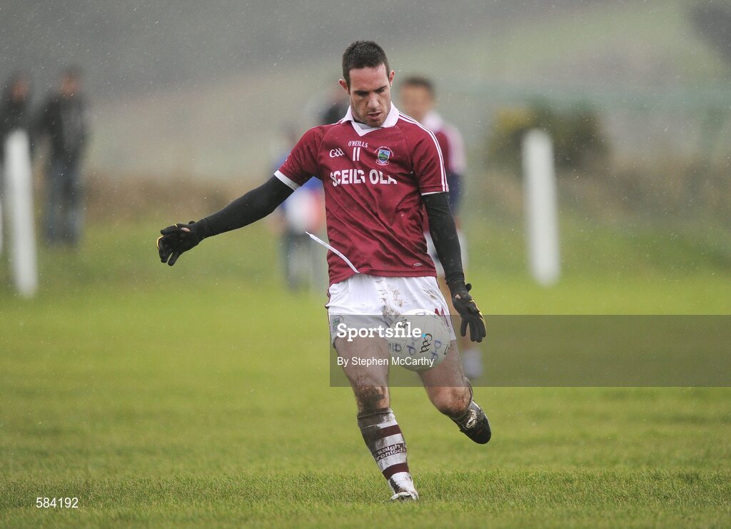24 December 2011; Declan O'Sullivan, Dromid Pearses. South Kerry Senior Football Championship Final, St. Mary's v Dromid Pearses, Waterville Sportsfield, Waterville, Co. Kerry. Picture credit: Stephen McCarthy / SPORTSFILE