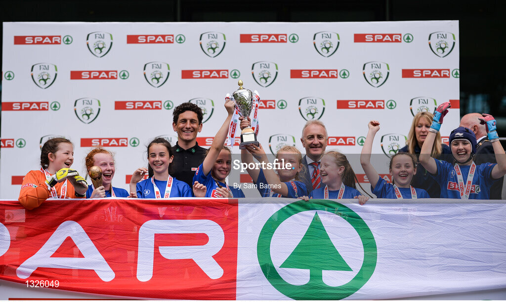 31 May 2017; Our Lady of Good Counsel GNS, Co Dublin, celebrate with the cup during the SPAR FAI Primary School 5s National Finals at Aviva Stadium, in Lansdowne Rd, Dublin 4. Photo by Sam Barnes/Sportsfile