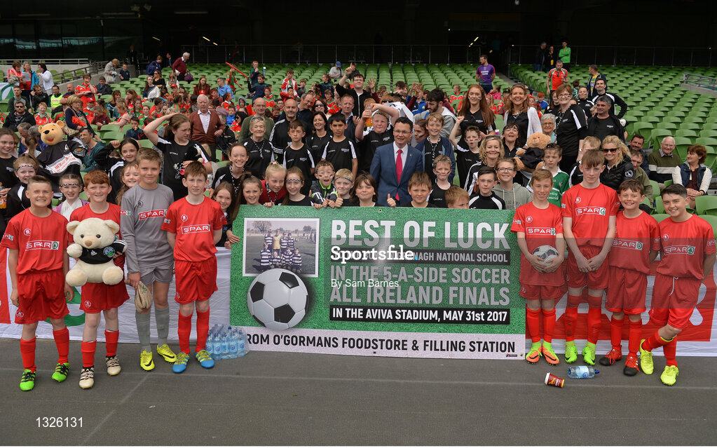 31 May 2017; Minister Patrick O’Donovan TD, Minister of State for Tourism and Sport, with players and supporters from Granagh NS, Co Limerick,  during the SPAR FAI Primary School 5s National Finals at the Aviva Stadium in Lansdowne Rd, Dublin. Photo by Sam Barnes/Sportsfile