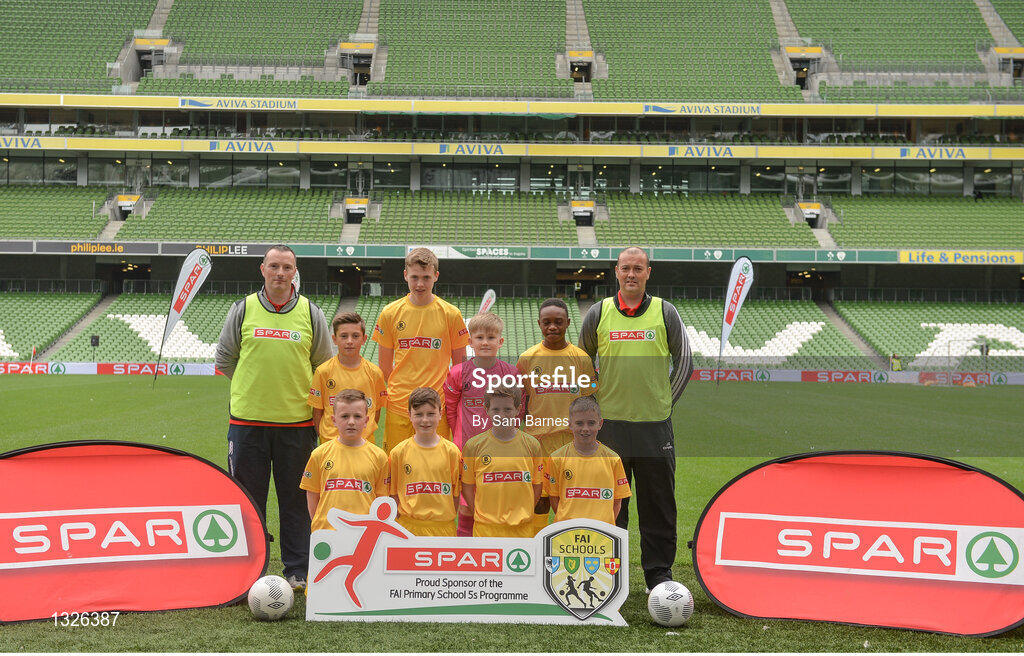 31 May 2017; The Dooish NS team, Co Donegal, during the SPAR FAI Primary School 5s National Finals at Aviva Stadium, in Lansdowne Rd, Dublin 4. Photo by Sam Barnes/Sportsfile