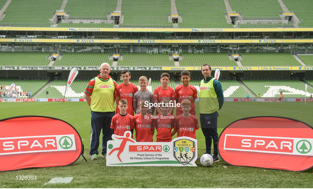 31 May 2017; The Scoil an Athar Tadhg team, Co Cork, during the SPAR FAI Primary School 5s National Finals at Aviva Stadium, in Lansdowne Rd, Dublin 4. Photo by Sam Barnes/Sportsfile