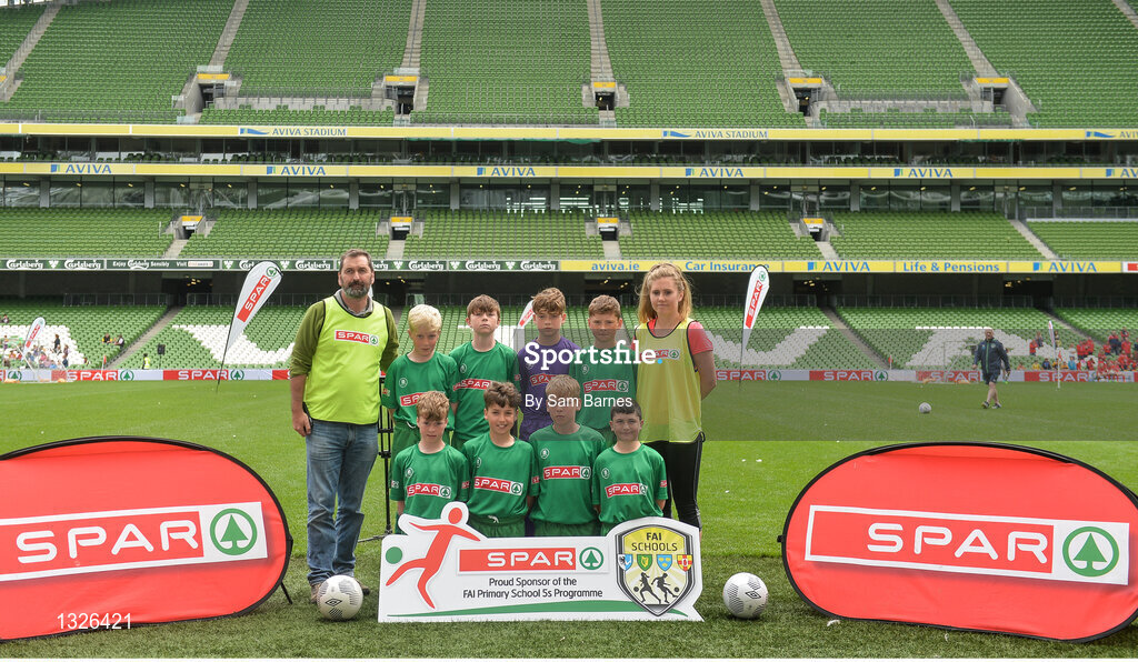 31 May 2017; The Scoil Lognáid team, Co Galway, during the SPAR FAI Primary School 5s National Finals at Aviva Stadium, in Lansdowne Rd, Dublin 4. Photo by Sam Barnes/Sportsfile