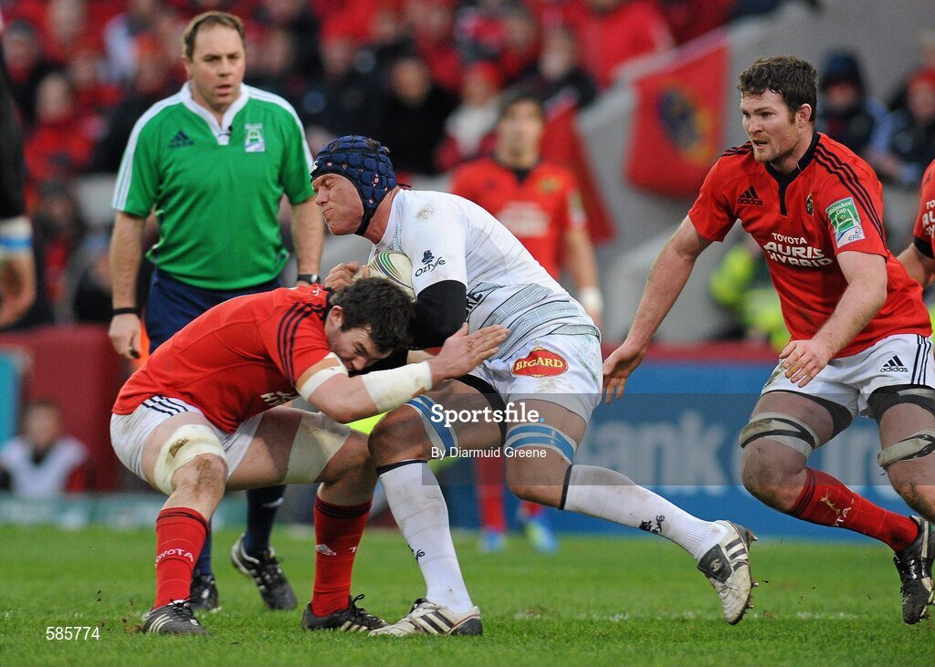 14 January 2012; Jannie Bornman, Castres Olympique, is tackled by Peter O'Mahony, Munster. Heineken Cup, Pool 1, Round 5, Munster v Castres Olympique, Thomond Park, Limerick. Picture credit: Diarmuid Greene / SPORTSFILE