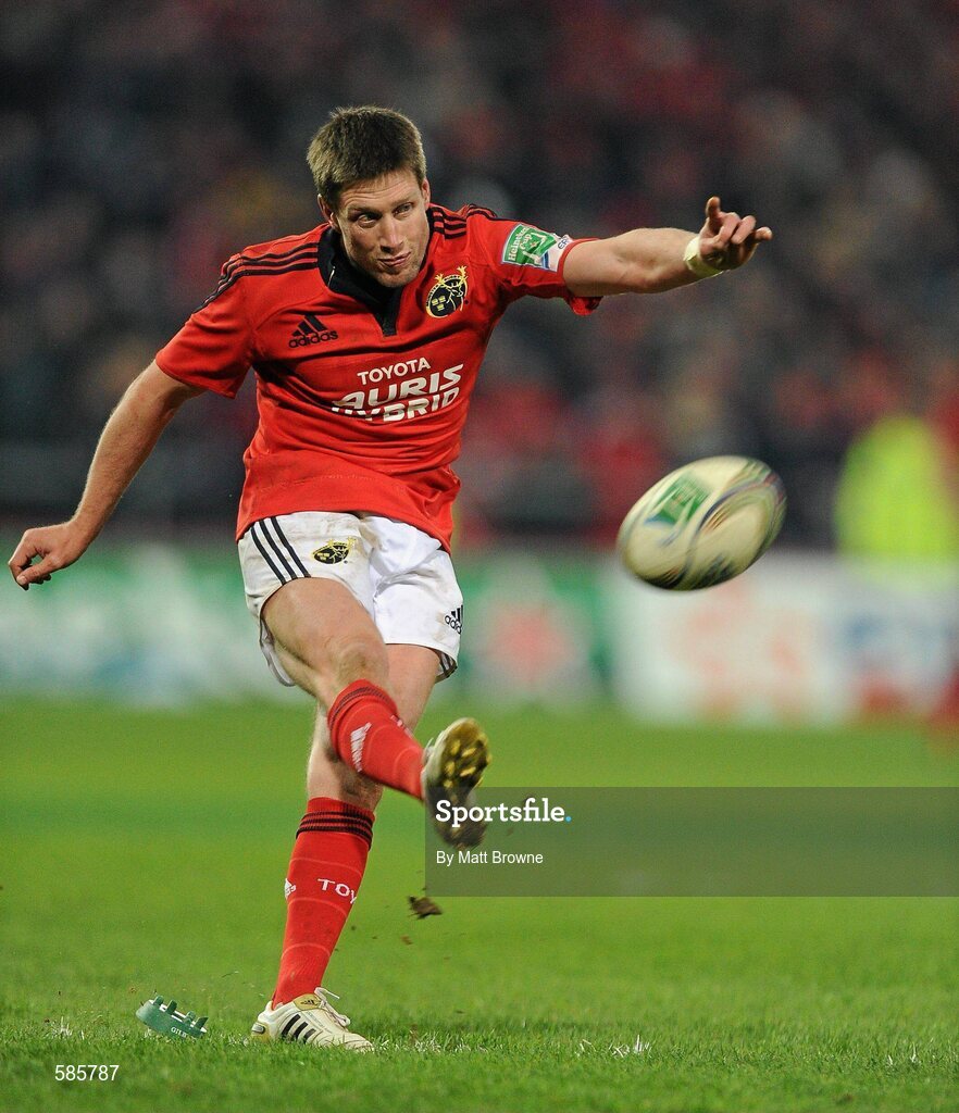 14 January 2012; Ronan O'Gara, Munster, kicks a penalty against Castres Olympique. Heineken Cup, Pool 1, Round 5, Munster v Castres Olympique, Thomond Park, Limerick. Picture credit: Matt Browne / SPORTSFILE