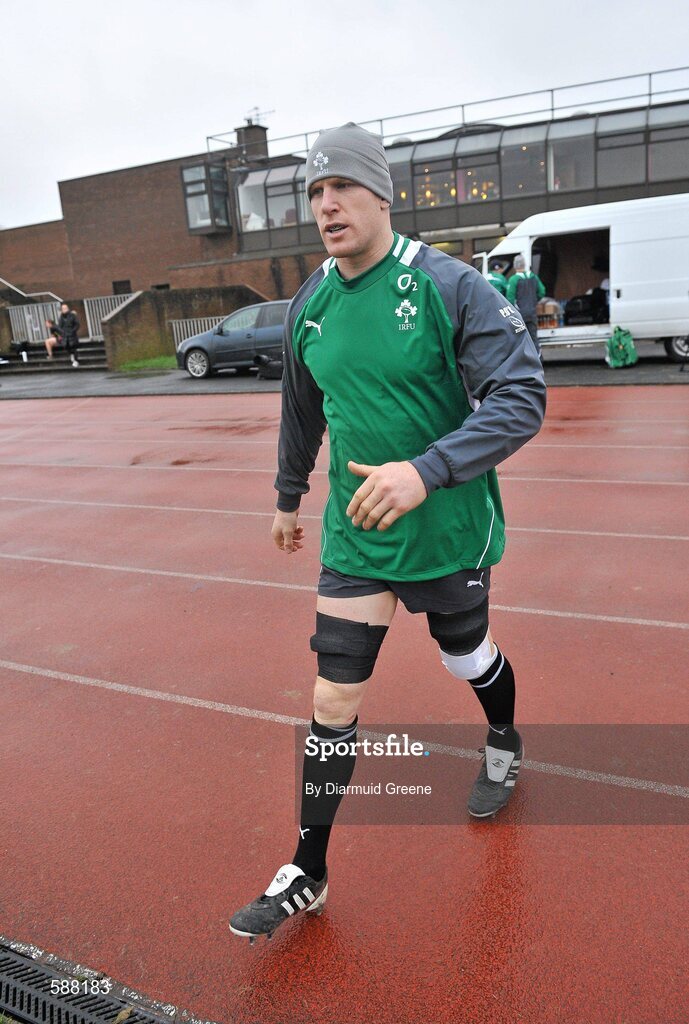 24 January 2012; Ireland captain Paul O'Connell makes his way out for squad training ahead of their RBS Six Nations Rugby Championship game against Wales on February 5th. Ireland Rugby Squad Training, University of Limerick, Limerick. Picture credit: Diarmuid Greene / SPORTSFILE