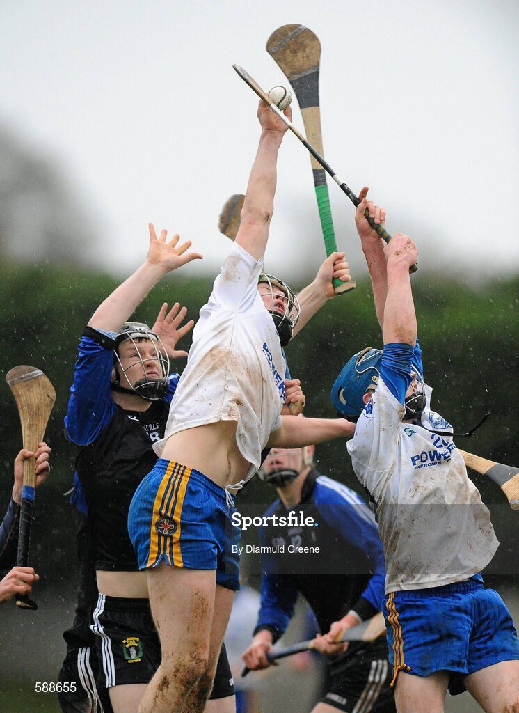 25 January 2012; Ciaran Quirke, and Sean Maher, right, Thurles CBS, in action against Conor Leo, Nenagh CBS. Dr Harty Cup, Quarter-Final Replay, Nenagh CBS v Thurles CBS, The Ragg GAA Grounds, Thurles, Co. Tipperary. Picture credit: Diarmuid Greene / SPORTSFILE